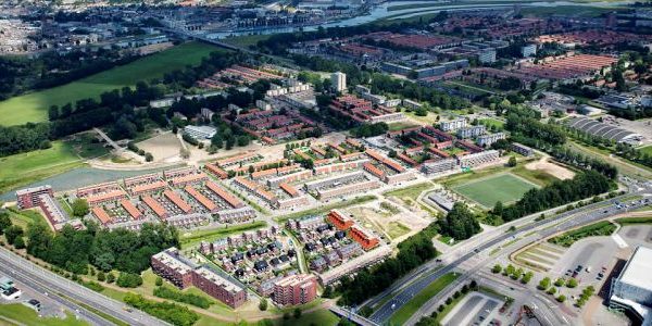 Geplande villa's moeten wijken voor rijtjeshuizen.